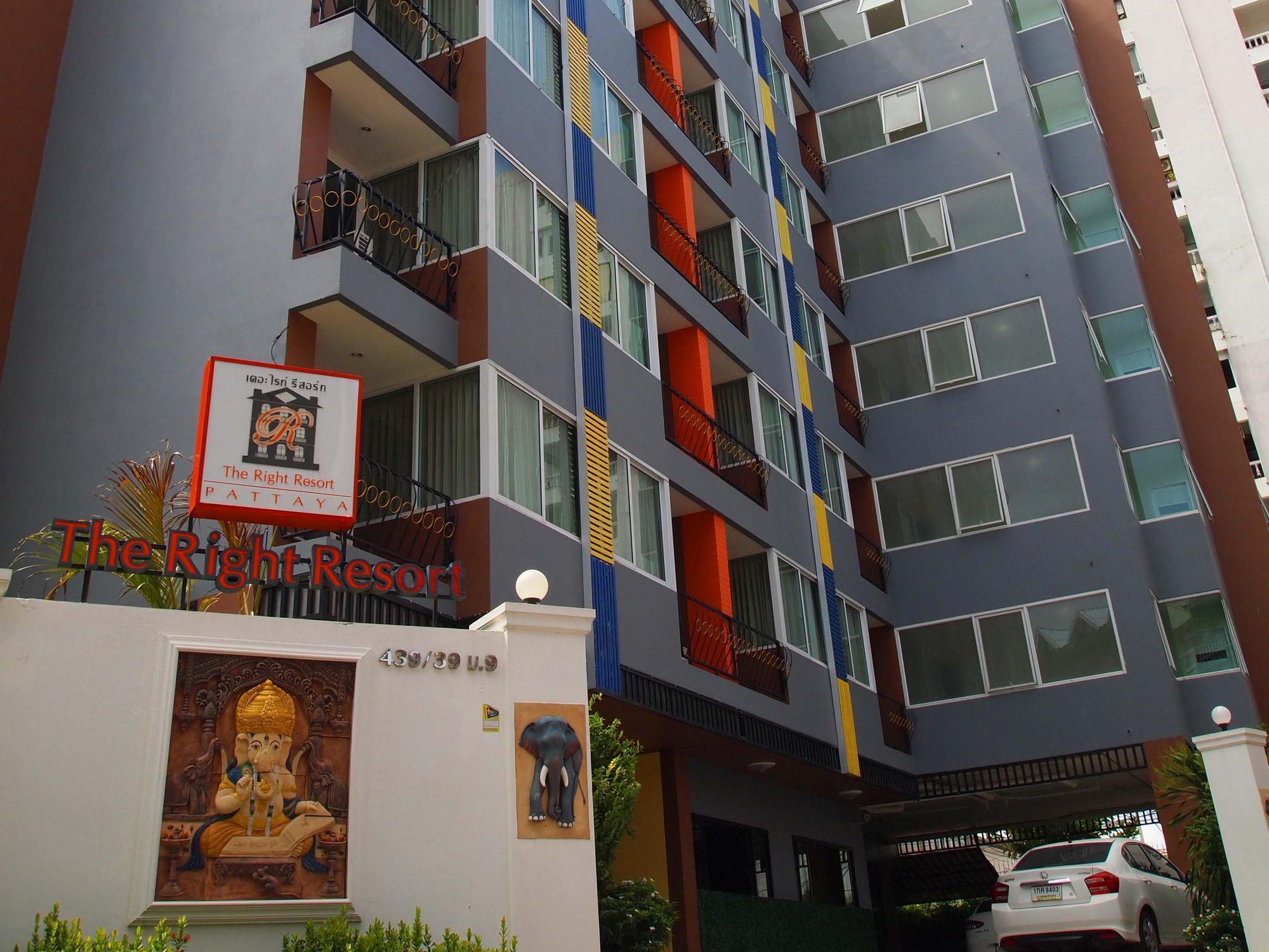 The Right Resort Pattaya Εξωτερικό φωτογραφία
