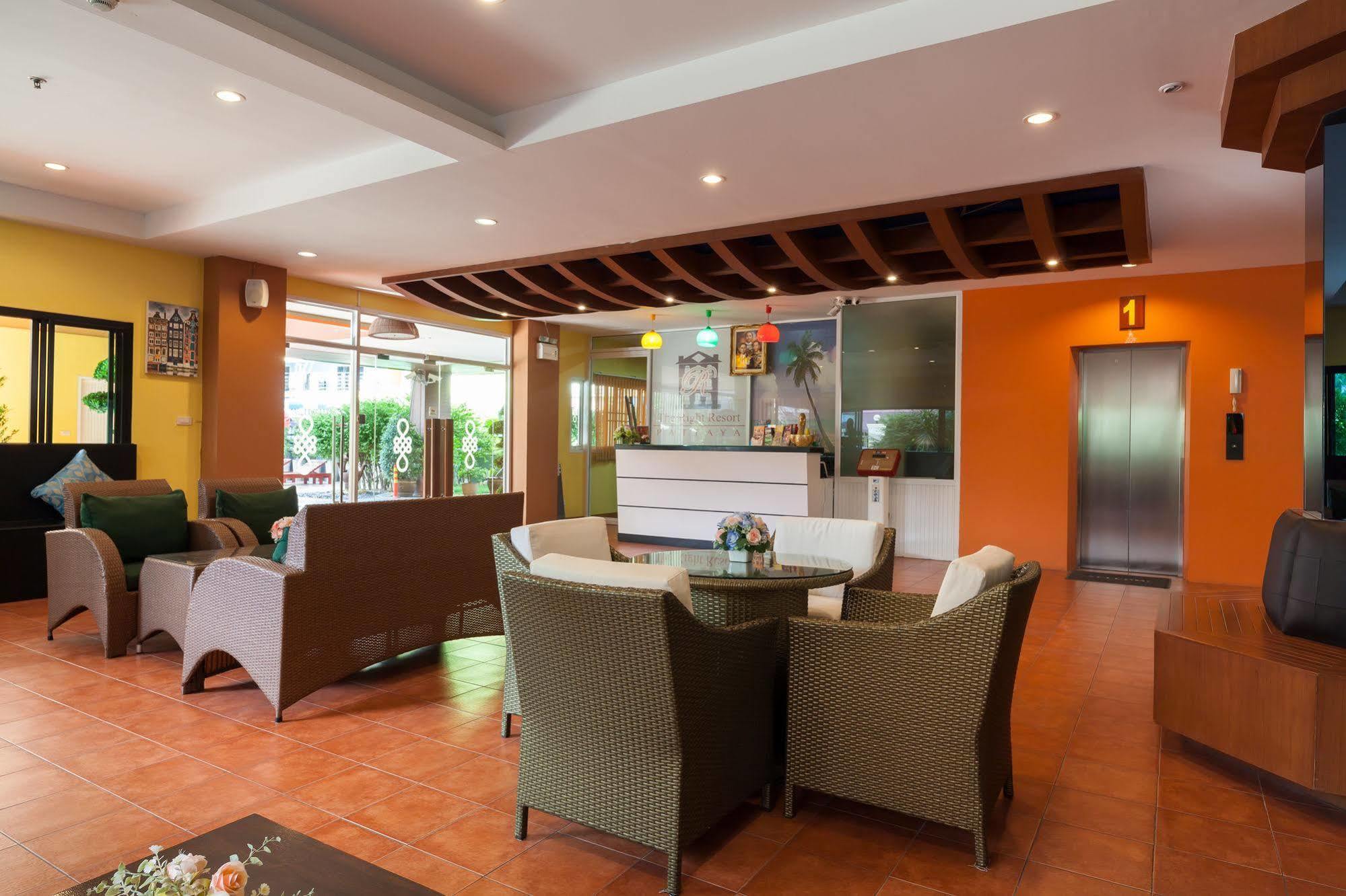 The Right Resort Pattaya Εξωτερικό φωτογραφία