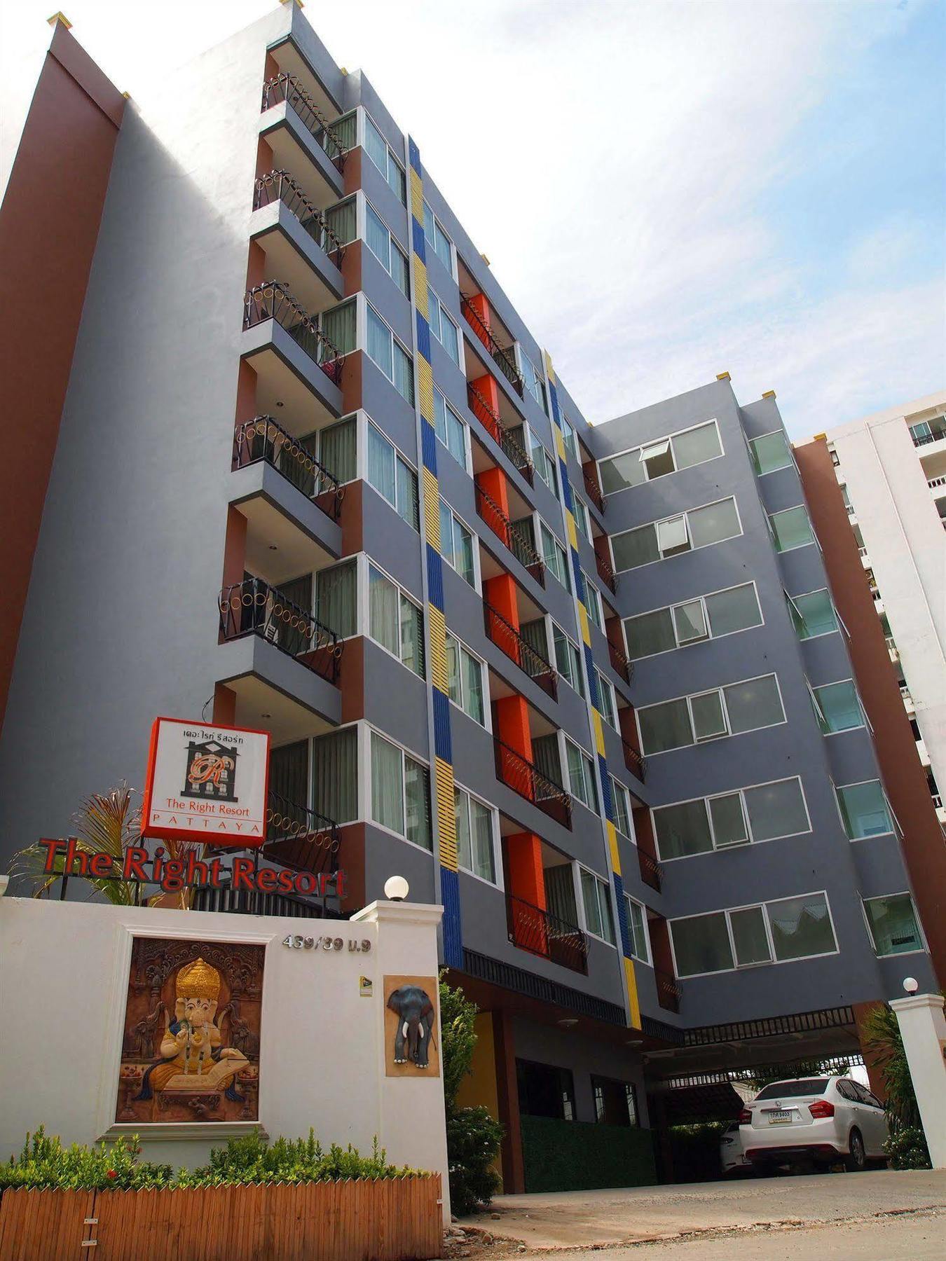 The Right Resort Pattaya Εξωτερικό φωτογραφία